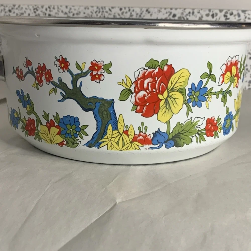White Plum this enamel